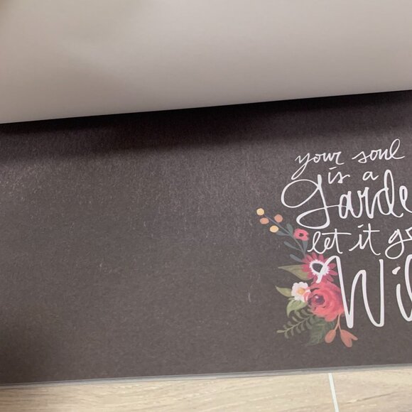 Craft Smith "Dark Floral" 12x12 Paperpad 48 Sheets Cardstock - Picture 7 of 14